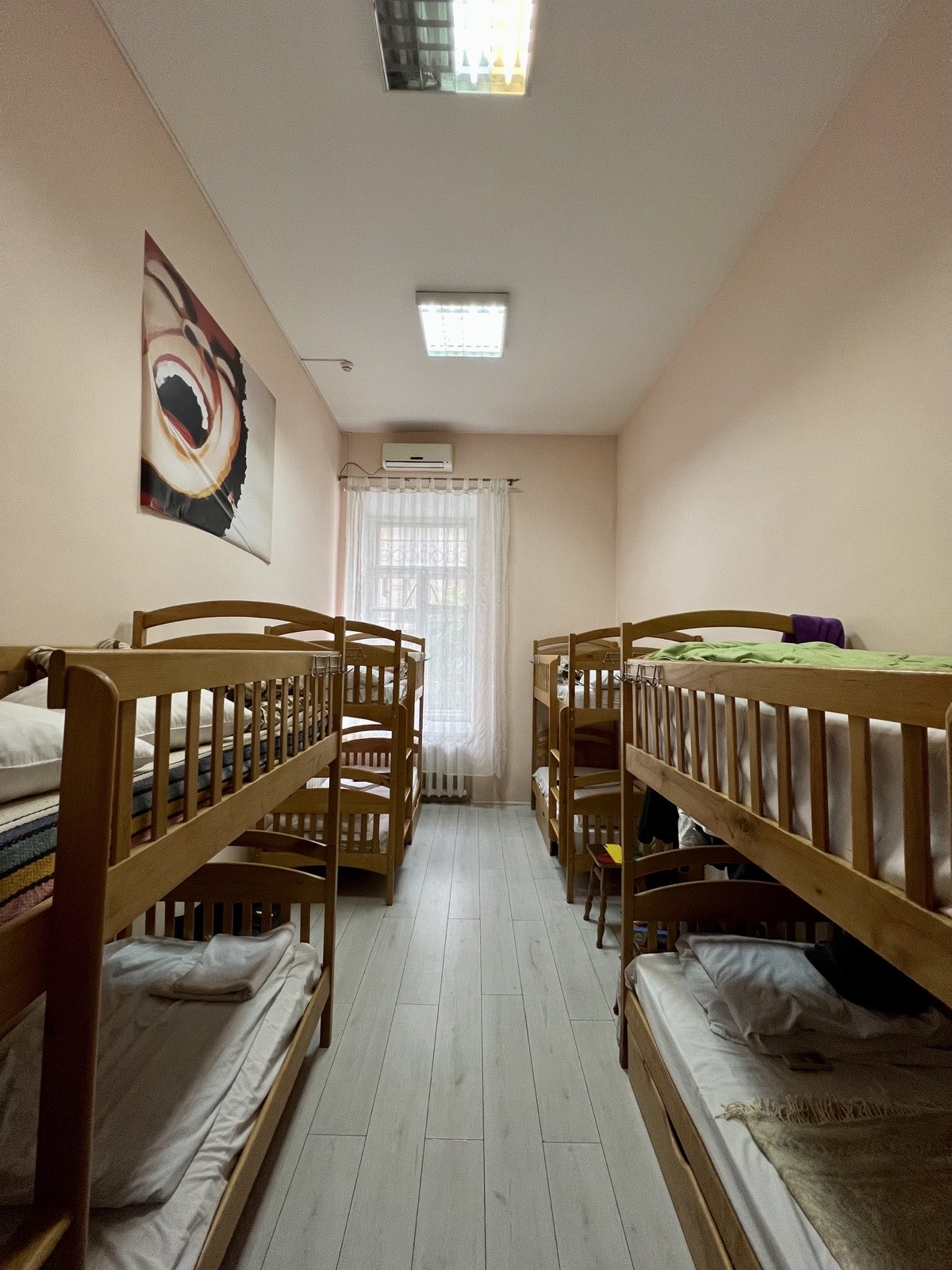 Men's room #4 — overview